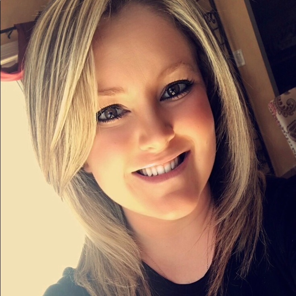 Meet your Posher, Mackenzie